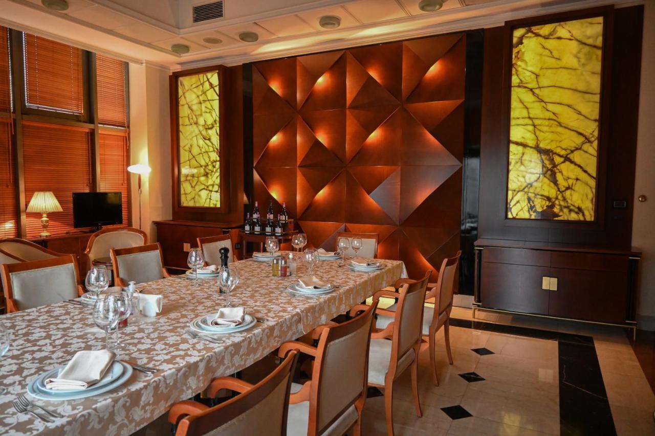 Aleksandar Palace Hotel Congress Center & Spa سكوبجي المظهر الخارجي الصورة